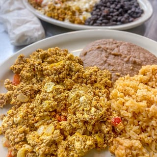 Chorizo con Huevos