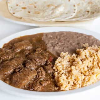 Guisado de Res Dinner